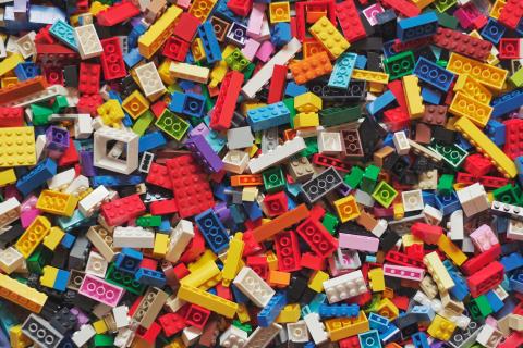 image of pile of separated legos of many colors